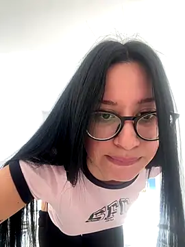 lucy grey25 online show from 09-15-25, 03:56