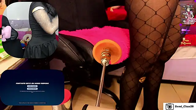 Snapshot of demi_chan chatting on 10-28-25, 07:18 demi chan online show from 10-28-25, 07:18