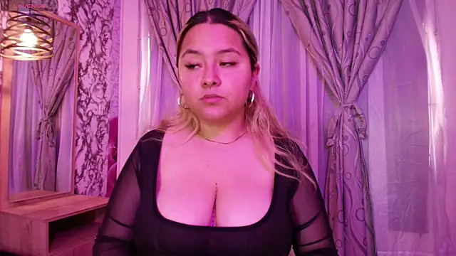 Zafiro claire online show from 06-25-26, 04:45