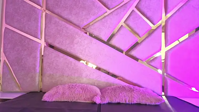 Zafiro claire online show from 02-14-26, 07:58