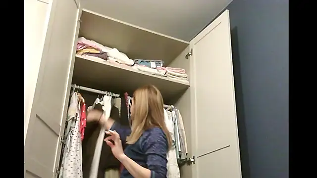 Ginger-bb online show from 12-15-25, 07:36