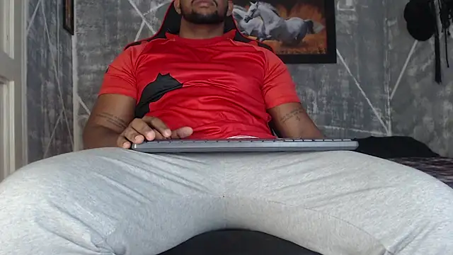 Snapshot of big_blackmen19 chatting on 10-02-25, 01:03 big blackmen19 online show from 10-02-25, 01:03