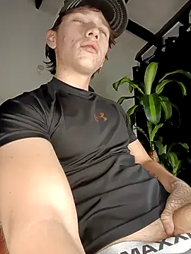 Logan sixxer online show from 12-17-25, 09:53