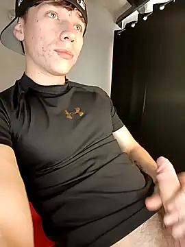 Snapshot of Logan_sixxer chatting on 10-08-25, 09:15 Logan sixxer online show from 10-08-25, 09:15