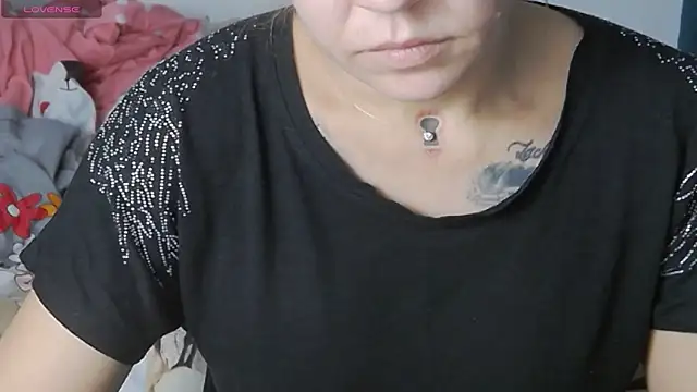 KatyNolann online show from 10-17-25, 07:11