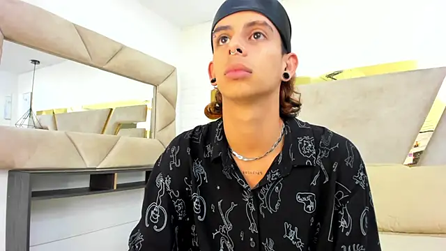 Snapshot of Ibratxandy chatting on 09-22-25, 09:32 Ibratxandy online show from 09-22-25, 09:32