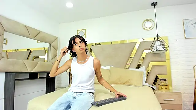 Snapshot of Ibratxandy chatting on 11-03-25, 06:44 Ibratxandy online show from 11-03-25, 06:44