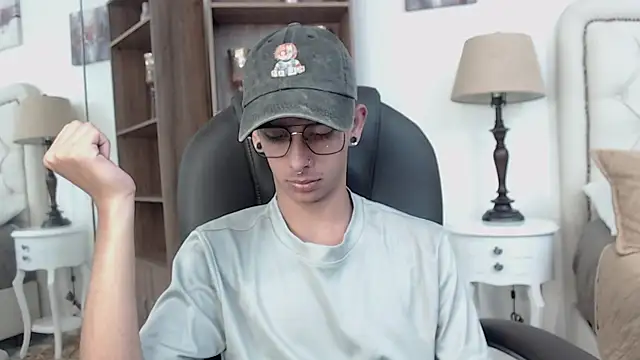 Ibratxandy online show from 04-23-26, 07:26