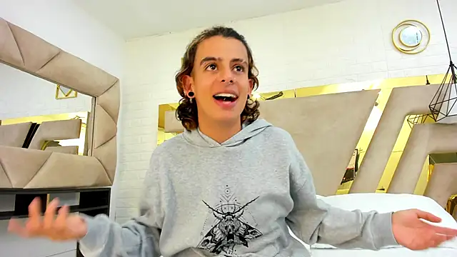 Snapshot of Ibratxandy chatting on 10-04-25, 06:42 Ibratxandy online show from 10-04-25, 06:42