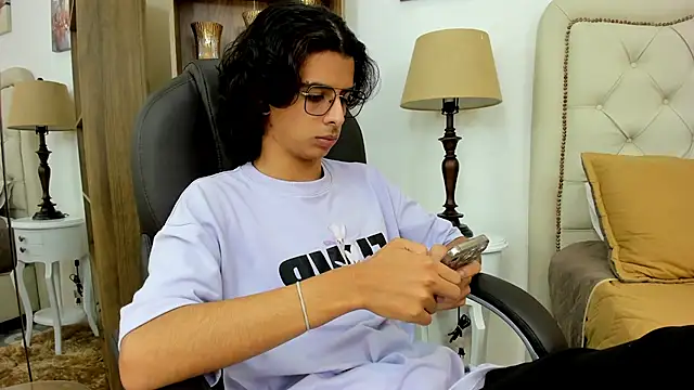 Snapshot of Ibratxandy chatting on 01-13-26, 07:29 Ibratxandy online show from 01-13-26, 07:29