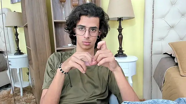 Snapshot of Ibratxandy chatting on 01-06-26, 07:07 Ibratxandy online show from 01-06-26, 07:07