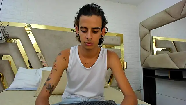 Snapshot of Ibratxandy chatting on 09-24-25, 07:31 Ibratxandy online show from 09-24-25, 07:31