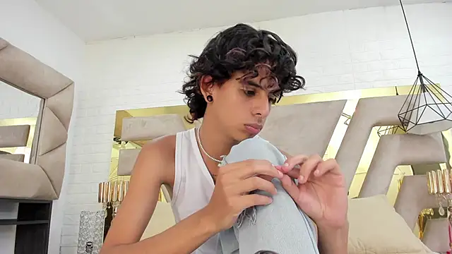 Snapshot of Ibratxandy chatting on 09-13-25, 07:14 Ibratxandy online show from 09-13-25, 07:14