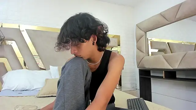 Snapshot of Ibratxandy chatting on 09-15-25, 08:53 Ibratxandy online show from 09-15-25, 08:53