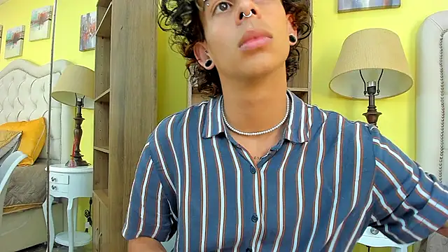 Snapshot of Ibratxandy chatting on 10-13-25, 07:26 Ibratxandy online show from 10-13-25, 07:26