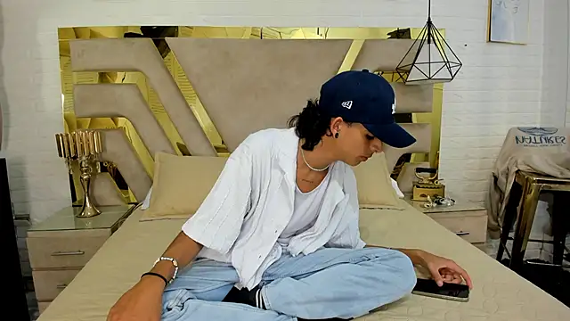 Snapshot of Ibratxandy chatting on 11-04-25, 07:17 Ibratxandy online show from 11-04-25, 07:17