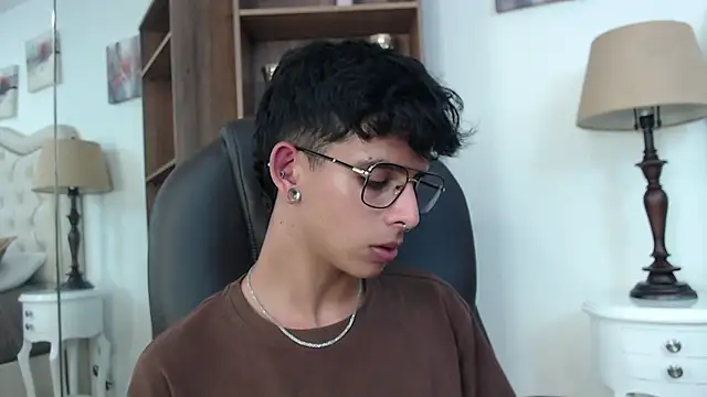 Ibratxandy online show from 04-13-26, 06:56