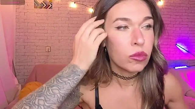 Snapshot of ReginaFoXXXy chatting on 09-26-25, 11:28 ReginaFoXXXy online show from 09-26-25, 11:28