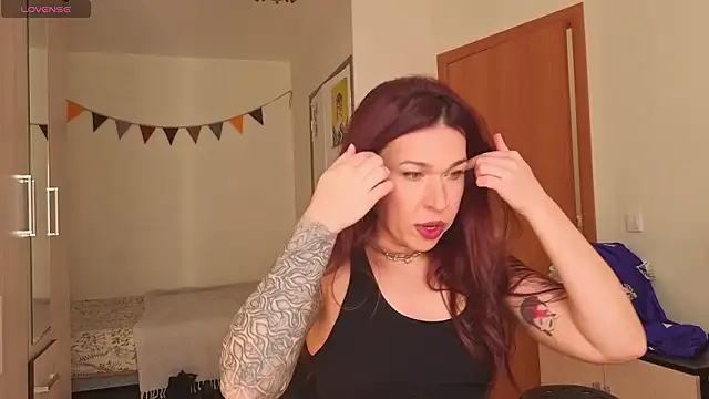 ReginaFoXXXy online show from 03-30-26, 09:55