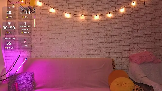 ReginaFoXXXy online show from 11-19-25, 11:21