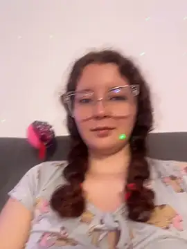 Snapshot of Sharon_Black chatting on 04-24-26, 02:08 Sharon Black online show from 04-24-26, 02:08