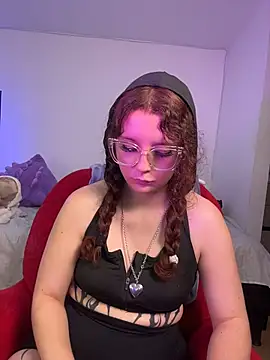 Snapshot of Sharon_Black chatting on 04-18-26, 01:41 Sharon Black online show from 04-18-26, 01:41