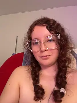 Snapshot of Sharon_Black chatting on 04-18-26, 01:46 Sharon Black online show from 04-18-26, 01:46