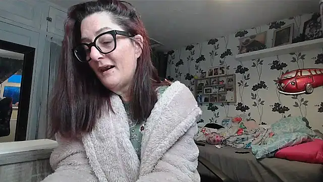 Mistress-Ivy51 online show from 02-05-26, 07:26