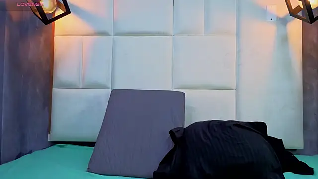 Rachel Donnelly online show from 04-03-26, 01:56