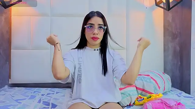 Rachel Donnelly online show from 04-02-26, 01:13