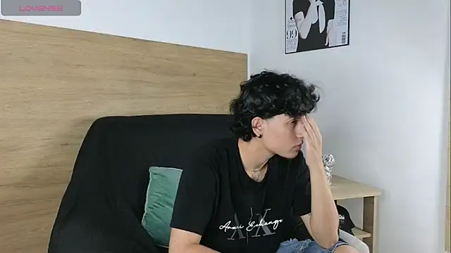 Stiven Benet  online show from 11-05-25, 08:23