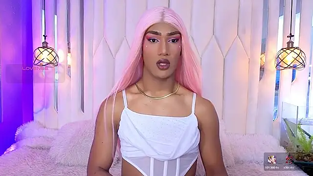 Snapshot of Hanzking01 chatting on 04-15-26, 03:23 Hanzking01 online show from 04-15-26, 03:23