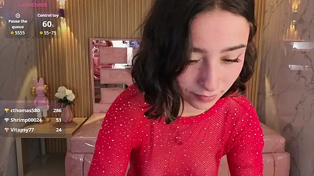 venuss09 s online show from 11-21-25, 01:37