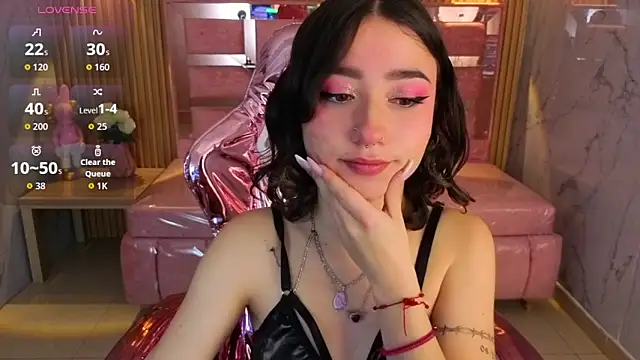 venuss09 s online show from 11-19-25, 01:55