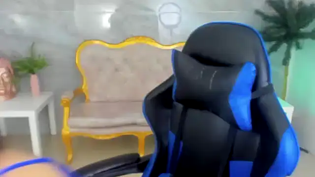 venuss09 s online show from 10-29-25, 01:32