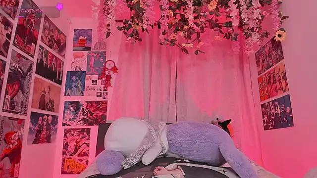 FluffyMelons online show from 05-16-26, 11:04