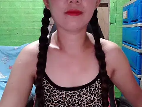 Snapshot of lucky_rona chatting on 06-21-26, 02:12 lucky rona online show from 06-21-26, 02:12