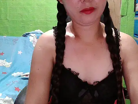 Snapshot of lucky_rona chatting on 06-30-26, 01:00 lucky rona online show from 06-30-26, 01:00
