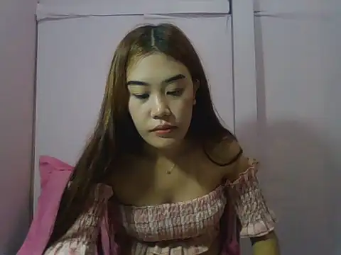 YourWildestDoll online show from 07-23-26, 08:49