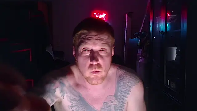Snapshot of CloudyKingG chatting on 07-20-26, 01:02 CloudyKingG online show from 07-20-26, 01:02
