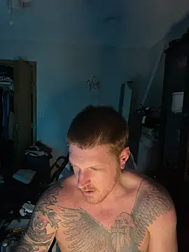 Snapshot of CloudyKingG chatting on 07-15-26, 02:57 CloudyKingG online show from 07-15-26, 02:57