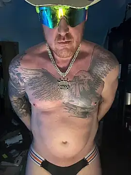 Snapshot of CloudyKingG chatting on 07-16-26, 07:38 CloudyKingG online show from 07-16-26, 07:38