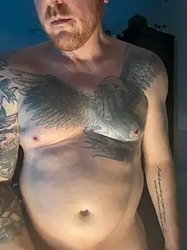 Snapshot of CloudyKingG chatting on 06-25-26, 03:28 CloudyKingG online show from 06-25-26, 03:28