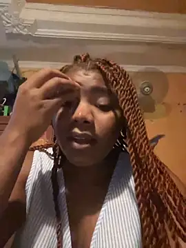 chocolatito-ho online show from 09-28-25, 04:41