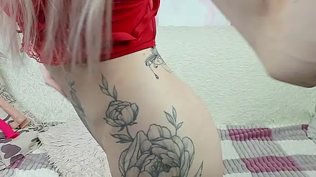 yourkriss new1 online show from 10-11-25, 06:53