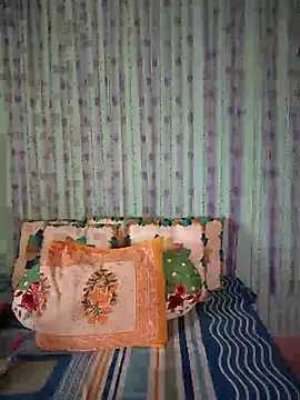Snapshot of Ishu_Lovee chatting on 07-10-26, 05:40 Ishu Lovee online show from 07-10-26, 05:40