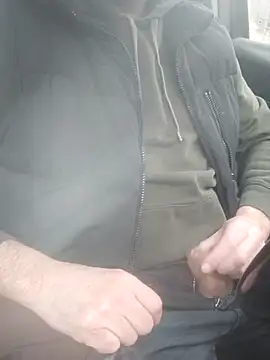 Snapshot of cazzoweb chatting on 03-21-26, 05:06 cazzoweb online show from 03-21-26, 05:06