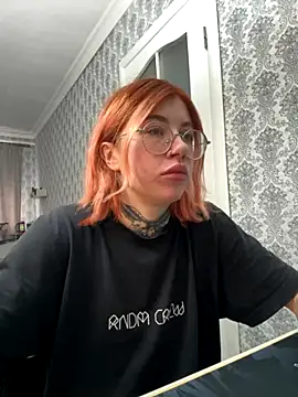 Snapshot of Nancyhot777 chatting on 10-16-25, 12:46 Nancyhot777 online show from 10-16-25, 12:46