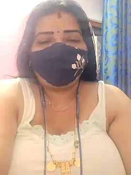 Snapshot of lathikaqueentamil chatting on 10-27-25, 03:29 lathikaqueentamil online show from 10-27-25, 03:29