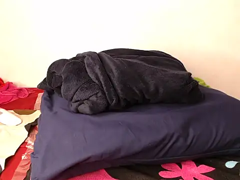 Snapshot of Berryangel03 chatting on 03-02-26, 05:08 Berryangel03 online show from 03-02-26, 05:08